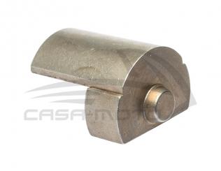 Halbzylinder an Antriebswellenkopf Ape 50 