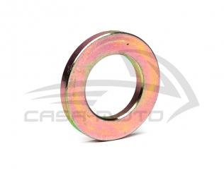 Unterlegscheibe Porter an der Vorderachsnarbe 