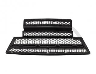 Gitter Lufteinlass mittig an Stossstange Porter S90 